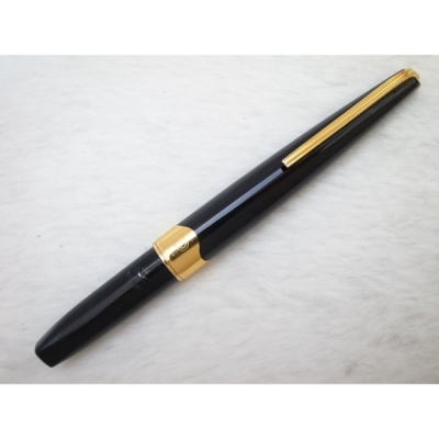 C180 1980s 白金 日本製 黑桿短鋼筆 14k 極細尖鋼筆(9成新)