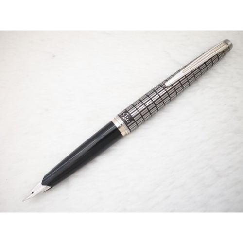 C019 美麗的 1970s 百樂 日本製 elite 鋼蓋蝕刻短鋼筆 18k 細字尖(7成新)