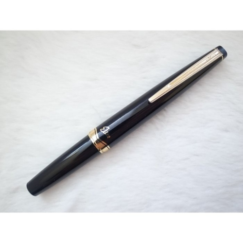 B201 好寫的 1970s 百樂 日本製 elite 短鋼筆 14k F尖(三角尖)(中古美品筆蓋有退漆)