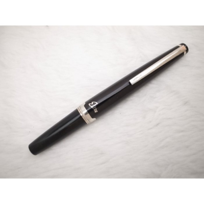 B409 百樂 日本製 elite 短鋼筆 14k M尖(粗桿)(7成新天頂有退漆)