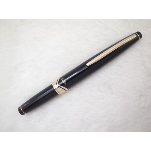B700 1980s 寫樂 日本製 黑桿短鋼筆 18k F尖(7成新)