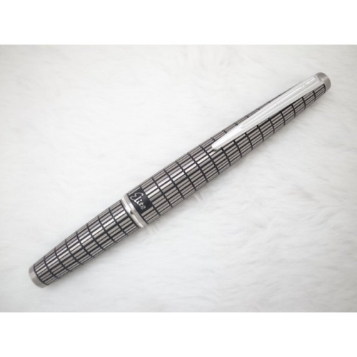 B981 百樂 日本製 全鋼蝕刻格子短鋼筆 18k 細字尖(含con40吸墨器)(8成新)