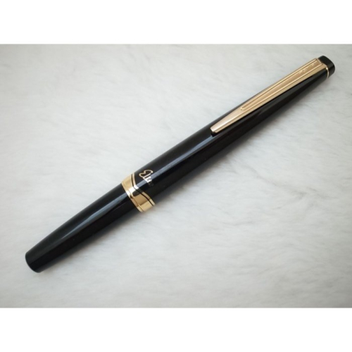 A104 百樂 日本製 黑桿短鋼筆 14k 中字尖短鋼筆(三角尖)(庫存新品)