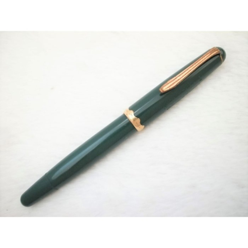A364 萬寶龍 德國製 monte rosa 綠桿 14c 細字尖鋼筆(7成新握位有修補)