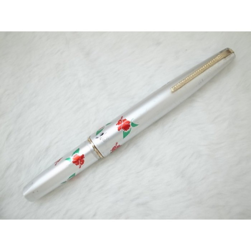 A683 白金 日本製 聖誕紅短鋼筆 14k 細字尖(7成新有小傷)
