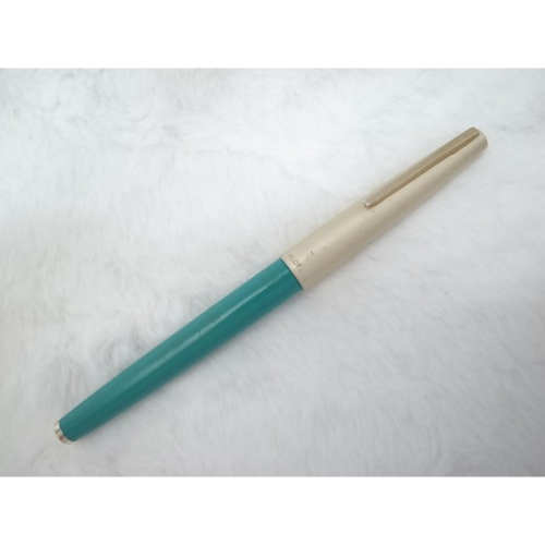 A889 百樂日本製 早期鋁蓋綠桿小盾尖14k 細字鋼筆(7成新)