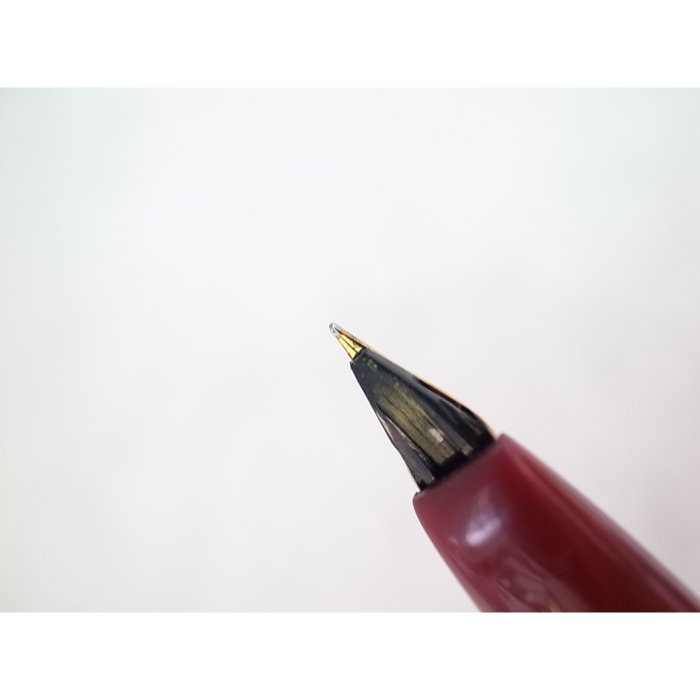 A898 白金 日本製 酒紅色 羊皮筆 鋼筆 18k 細字尖(中古筆)-細節圖7