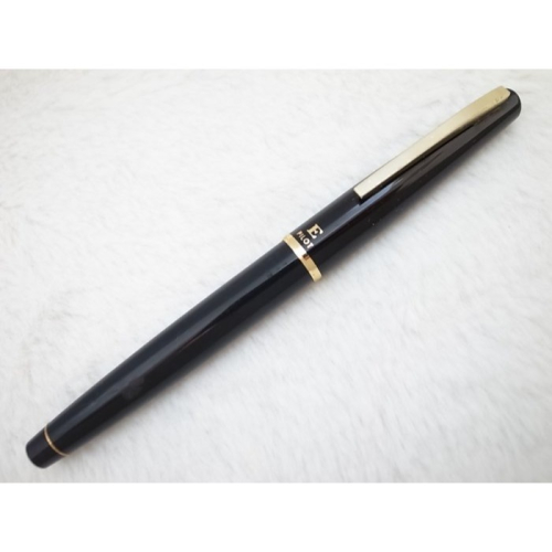 C372 百樂 日本製 E300 14k 極細尖鋼筆(7成新)(粗桿)