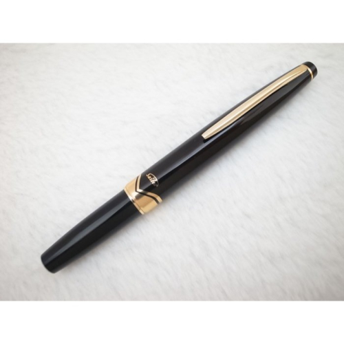 C389 寫樂 日本製 黑桿短鋼筆 14k 細字尖(庫存新品)