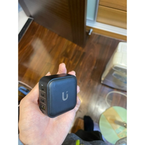 【二手良品】Ukko 100w GaN 氮化鎵 4 孔 充電器