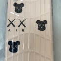 XR(6.1)行李箱白底黑熊