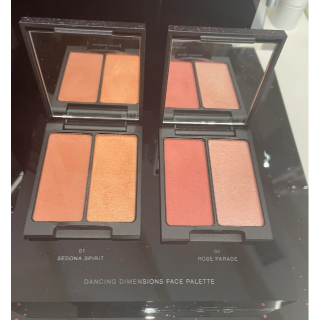 ✿日本RMK ✿ rmk 耀動頰彩盤 2023聖誕彩妝 限定版 限量 腮紅盤 全新7.1g-細節圖2