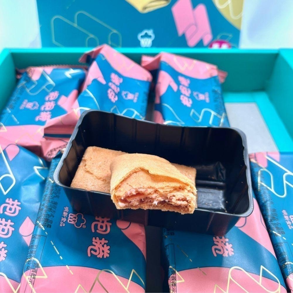 草莓抱抱卷-明新食品-過年送禮年節美食團圓吃美食-細節圖4