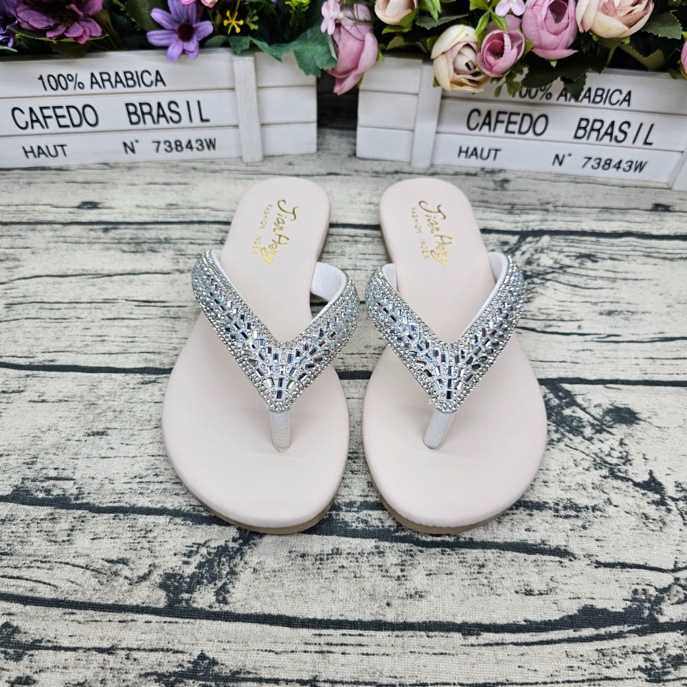 四季百搭⭐️MIT製 水鑽夾腳拖鞋 平底涼拖鞋 止滑底 軟墊 夾腳拖鞋-細節圖3