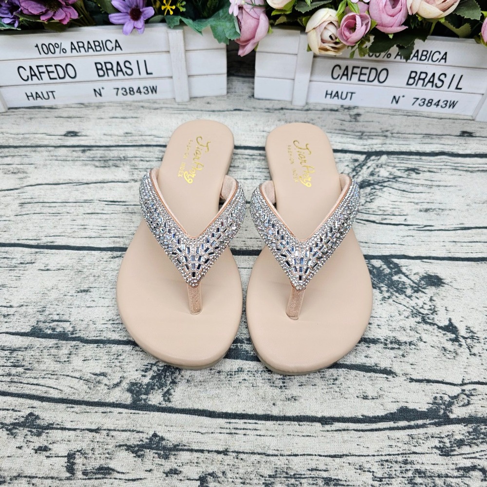 四季百搭⭐️MIT製 水鑽夾腳拖鞋 平底涼拖鞋 止滑底 軟墊 夾腳拖鞋-細節圖4