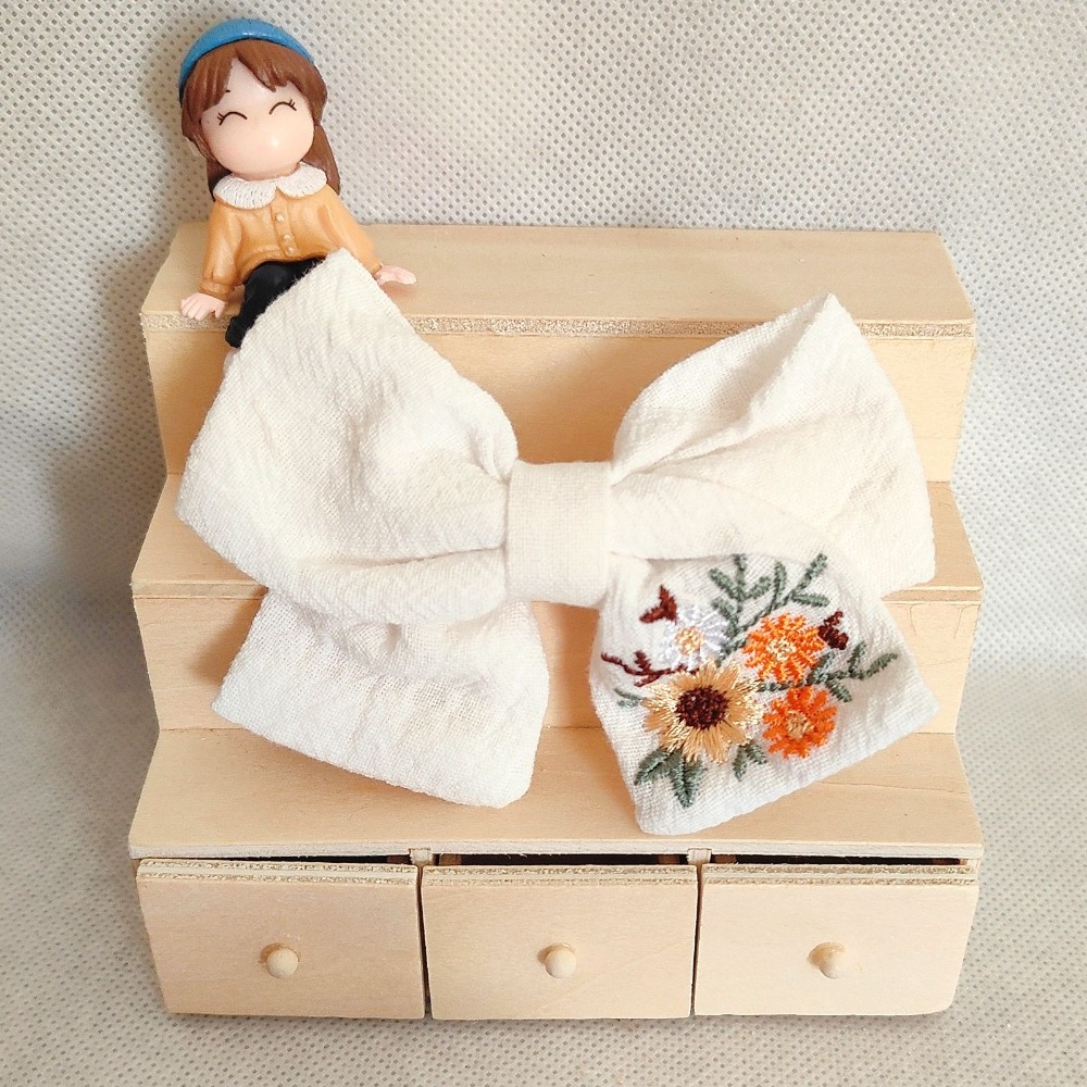 花朵刺繡蝴蝶結 瀏海夾 鴨嘴夾-細節圖4