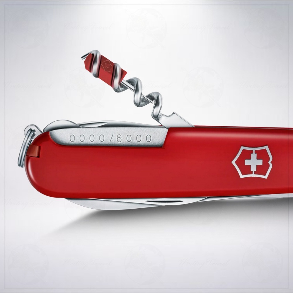 瑞士 維氏 VICTORINOX 16功能 HUNTSMAN 12生肖 2025年限量瑞士刀: 生肖蛇-細節圖3
