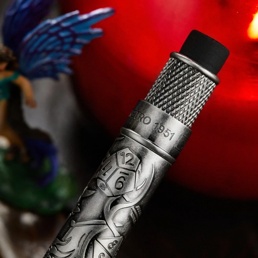 美國 Retro 51 Tornado Pencil 旋轉出芯式鉛筆: 火與骰子/Fire&Dice-細節圖3