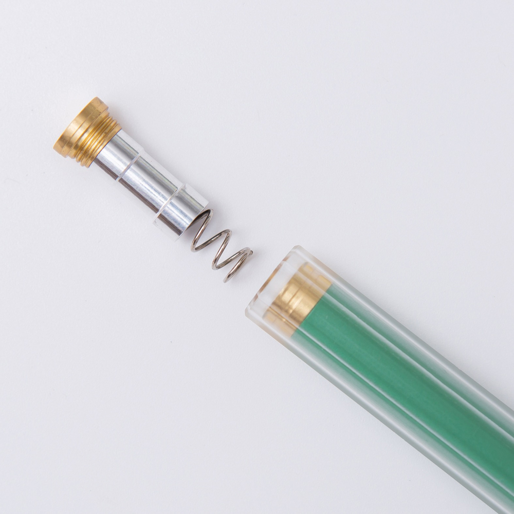 台灣 ystudio 物外設計 Glamour Evolve 風格核心系列 透明鋼珠筆: 霧煙綠-細節圖3