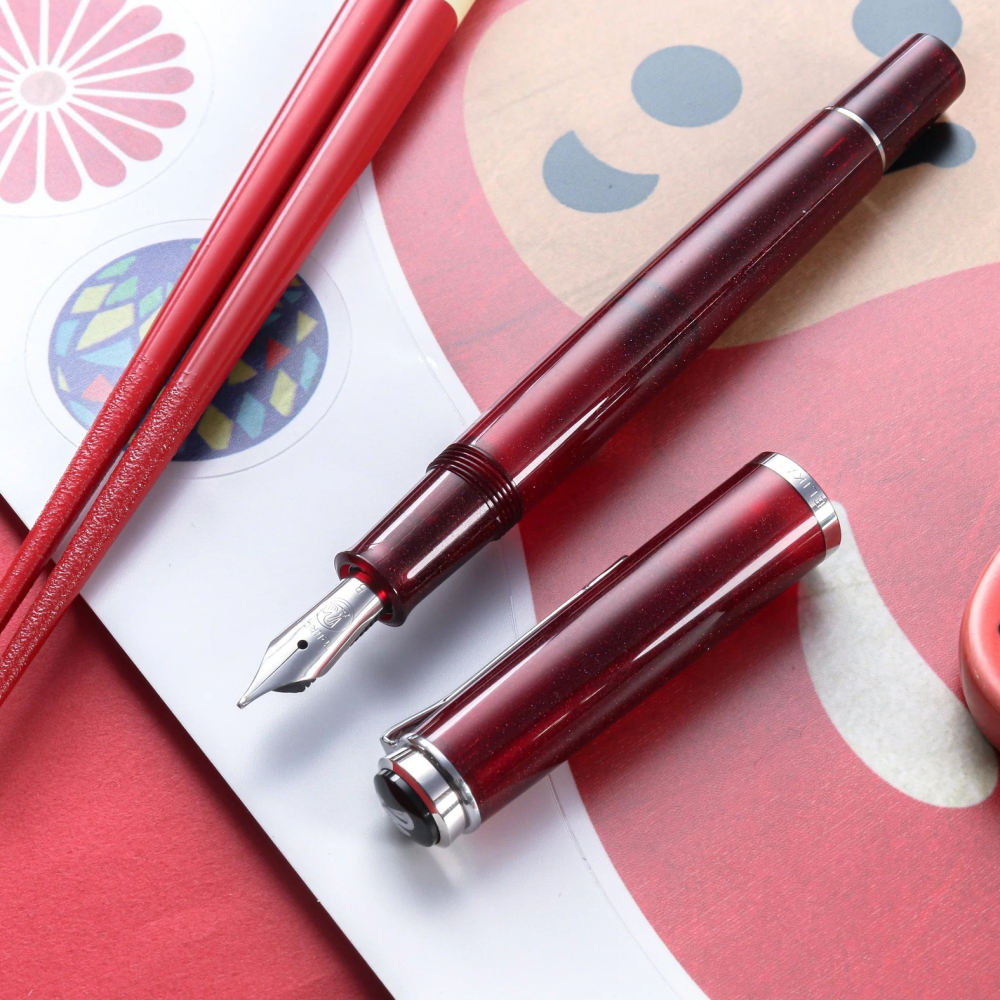 德國 百利金 Pelikan CLASSIC M205 2019年特別版鋼筆: 星彩紅寶石/Star Ruby-細節圖2