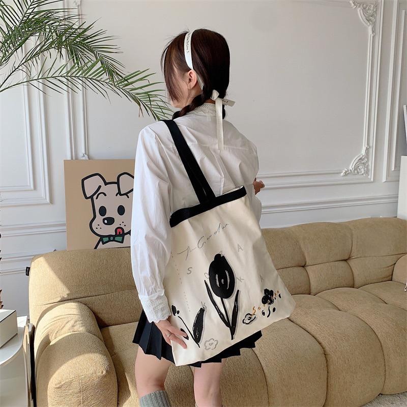 質感韓版印花帆布包 新款繪畫款手提單肩兩用包 托特包 大學生單肩包 百搭時尚造型 撞色背帶很特別 文青風小清新 鬱金香🌷-細節圖4