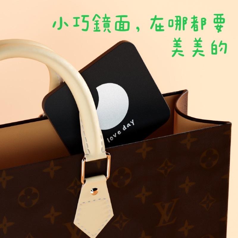折疊雙面鏡子 磨砂外殼 放大功能 小鏡子 隨身攜帶 可愛迷你款 化妝鏡雙面鏡子 便攜 梳妝鏡 學生 手持鏡子 防水耐磨-細節圖4