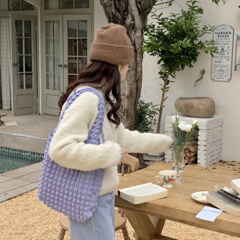 新款雲朵泡泡造型單肩包 泡芙背心包簡約皺摺感 洋氣手提包 雪紡紗帆布包 輕量款 雙層 附內袋收納 莫蘭迪色系 素色-細節圖3