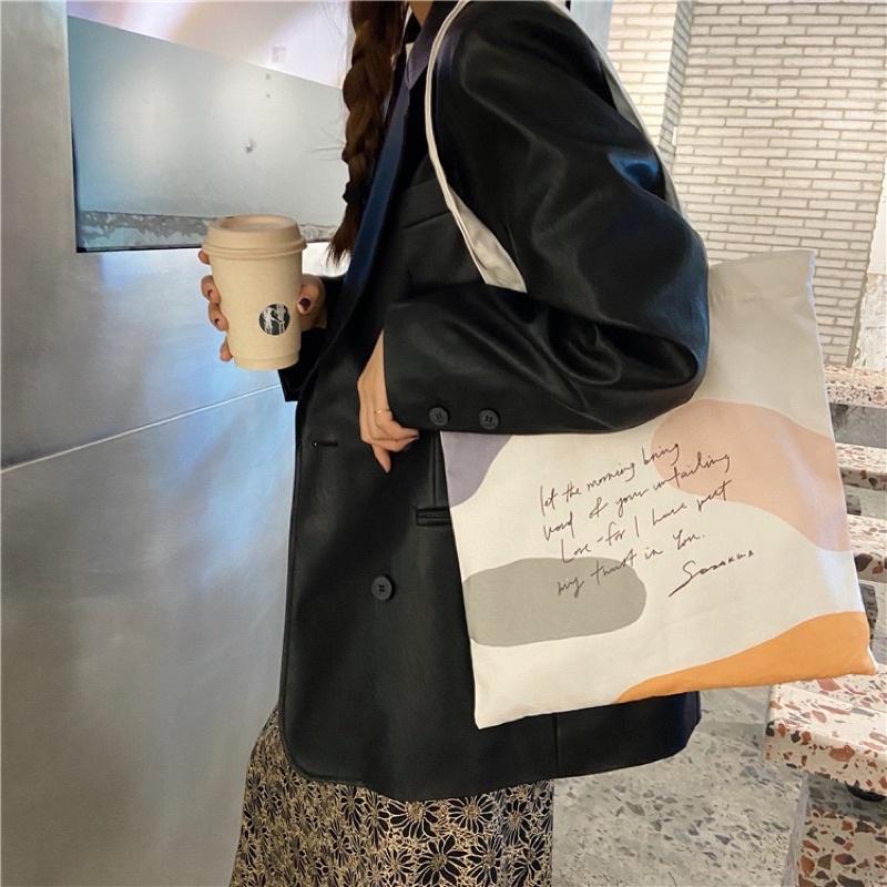 韓版小眾設計帆布包 色塊印花造型水彩盤 撞色小清新文藝單肩包簡約學生彩色印花手提袋 百搭 繽紛好看 草寫英文字 拉鍊封口-細節圖4