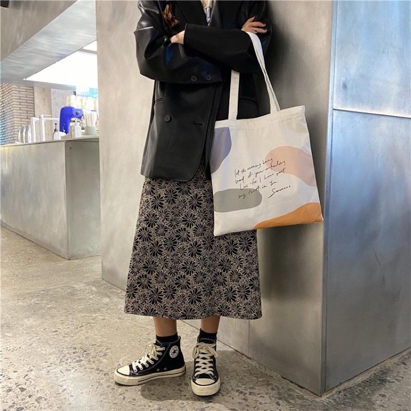 韓版小眾設計帆布包 色塊印花造型水彩盤 撞色小清新文藝單肩包簡約學生彩色印花手提袋 百搭 繽紛好看 草寫英文字 拉鍊封口-細節圖7