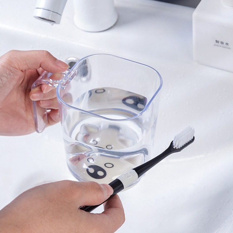 DA116｜立體豬豬可愛漱口杯 兒童 耐摔 加厚材質 450ML 質感牙刷杯 刷牙杯 收納 浴室 帶牙孔-細節圖8