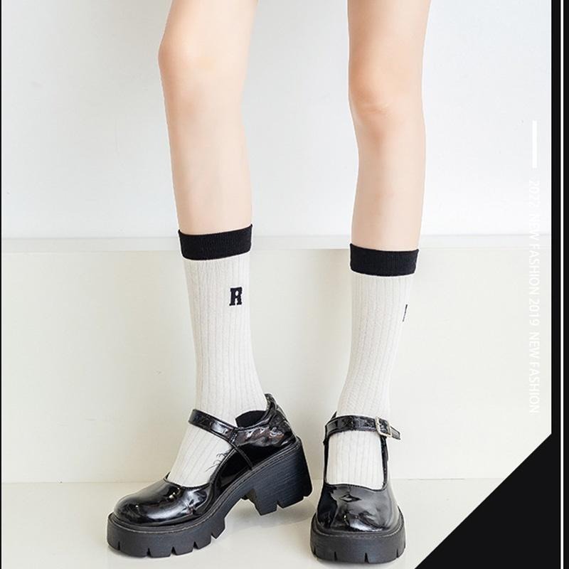 B854｜條紋襪子女中筒襪 經典黑白色系 潮日系字母吸濕排汗運動長筒襪 長筒襪 運動襪xiami-細節圖2