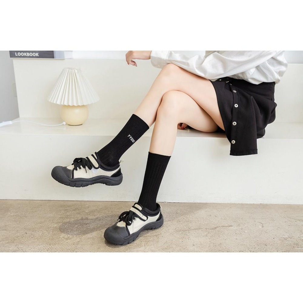 B854｜條紋襪子女中筒襪 經典黑白色系 潮日系字母吸濕排汗運動長筒襪 長筒襪 運動襪xiami-細節圖4