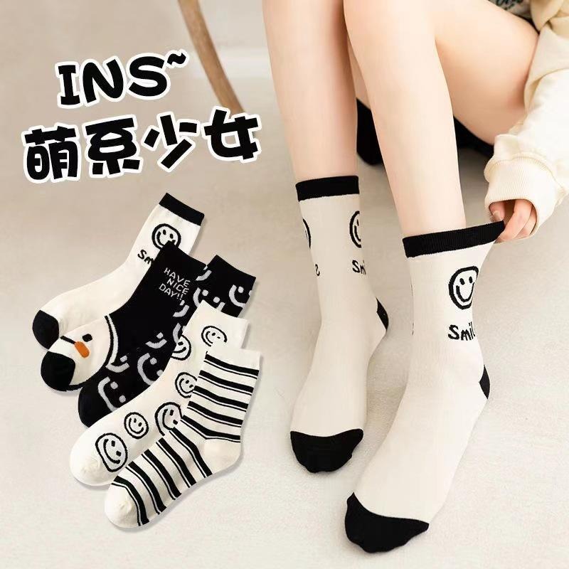 B854｜ 50種新款襪 日系可愛卡通長襪 潮流中幫襪 學院風黑白襪女襪 學生襪 運動襪xiami-細節圖2