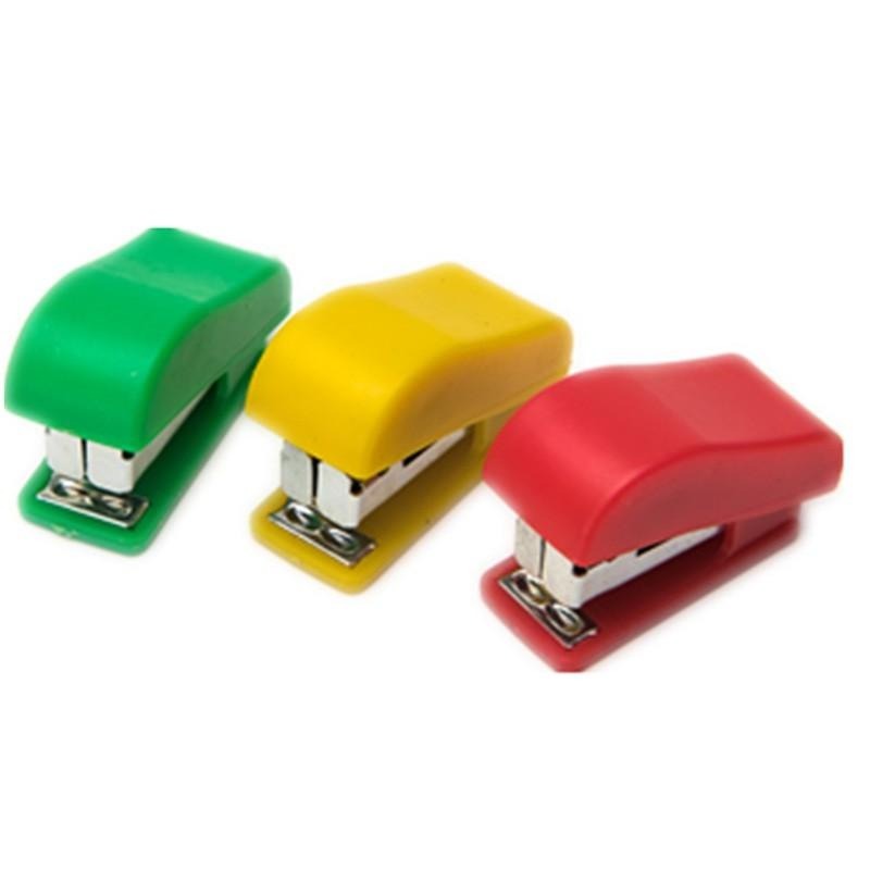 B716｜訂書機 迷你釘書機 小禮品 獎勵品 裝訂器 裝訂機 隨身便攜式訂書機 辦公用具 美勞用具-細節圖4