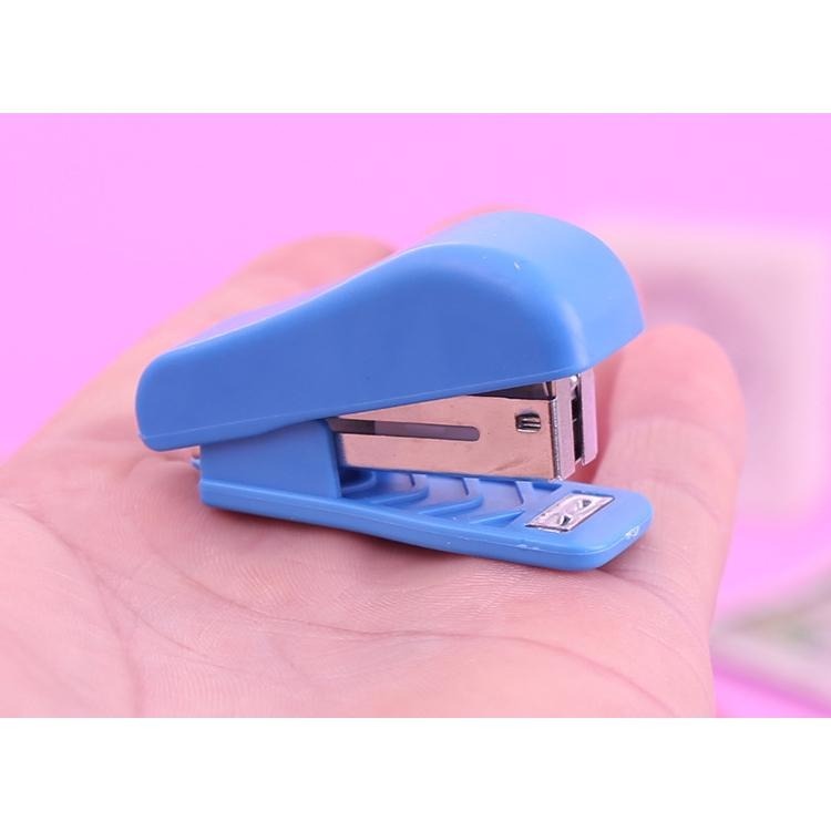 B716｜訂書機 迷你釘書機 小禮品 獎勵品 裝訂器 裝訂機 隨身便攜式訂書機 辦公用具 美勞用具-細節圖9