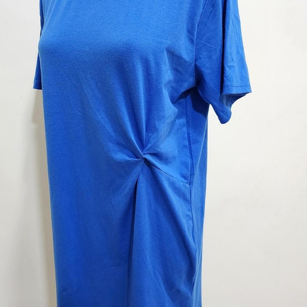 °☆ 珮齊精品舖 ☆° 寶藍色圓領素面扭結短袖休閒款造型長版棉T-細節圖4