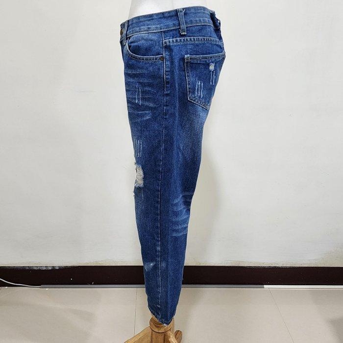 °☆ 珮齊精品舖 ☆° 藍色刷破9分牛仔褲-細節圖2