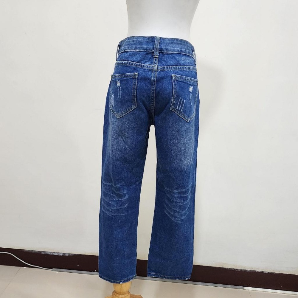 °☆ 珮齊精品舖 ☆° 藍色刷破9分牛仔褲-細節圖3