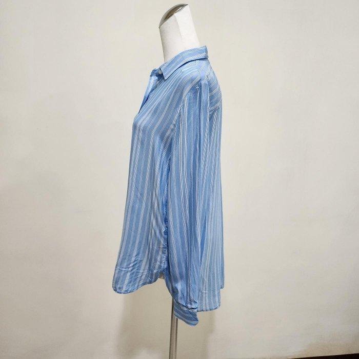 °☆ 珮齊精品舖 ☆° H&M 藍白條紋色長袖襯衫-細節圖2