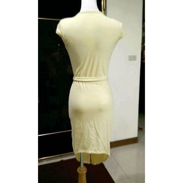 °☆ 珮齊精品舖 ☆° 黃色前長後短連身洋裝-細節圖2