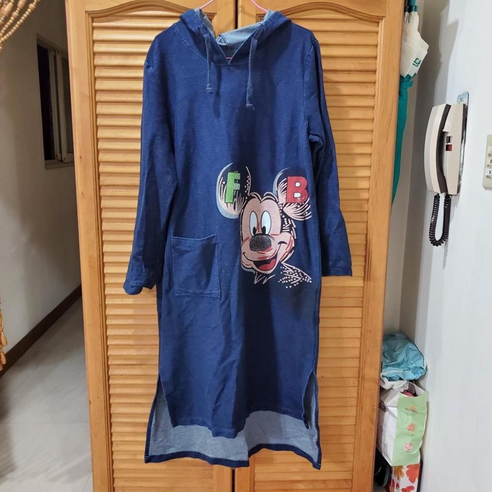 °☆ 珮齊精品舖 ☆° 米奇印花牛仔丹寧連帽連身裙 長洋 簡約風舒適可愛 秋冬款 也可當孕婦裝-細節圖4