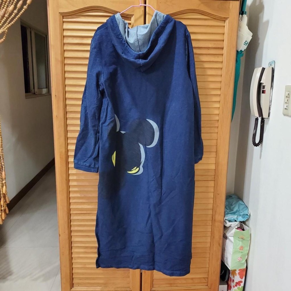 °☆ 珮齊精品舖 ☆° 米奇印花牛仔丹寧連帽連身裙 長洋 簡約風舒適可愛 秋冬款 也可當孕婦裝-細節圖5