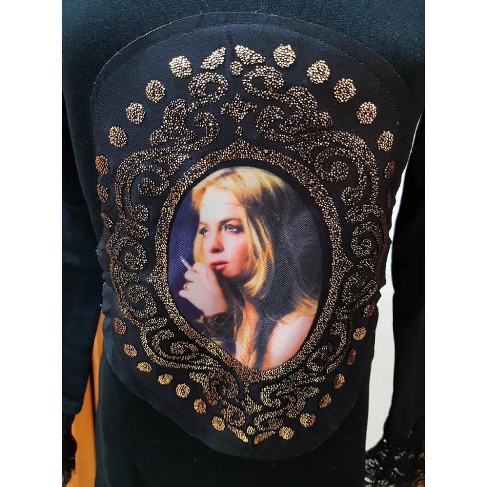 °☆ 珮齊精品舖 ☆° 黑色舖棉燙金拼接蕾絲短洋-細節圖4