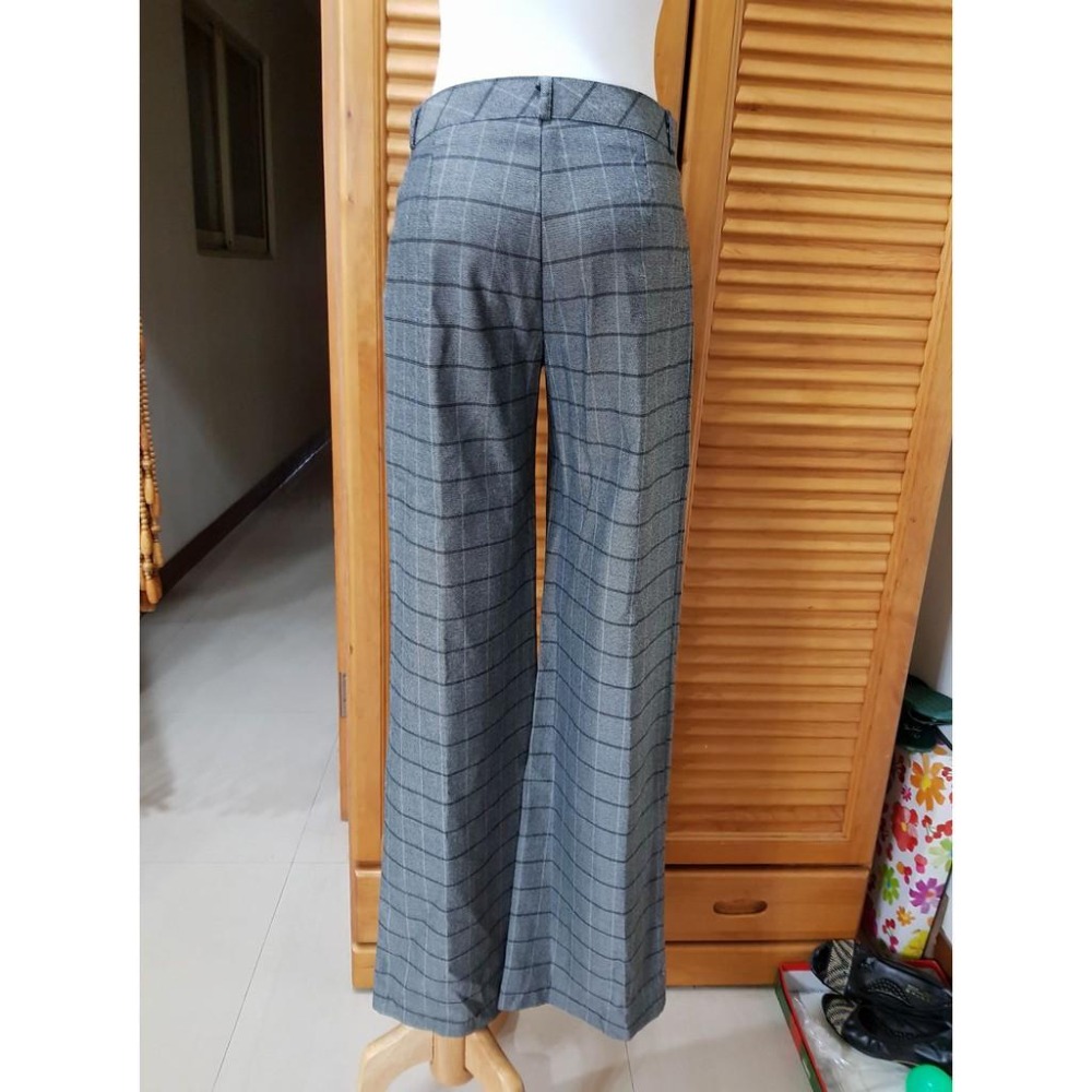 °☆ 珮齊精品舖 ☆° 灰色格子寬褲-細節圖3