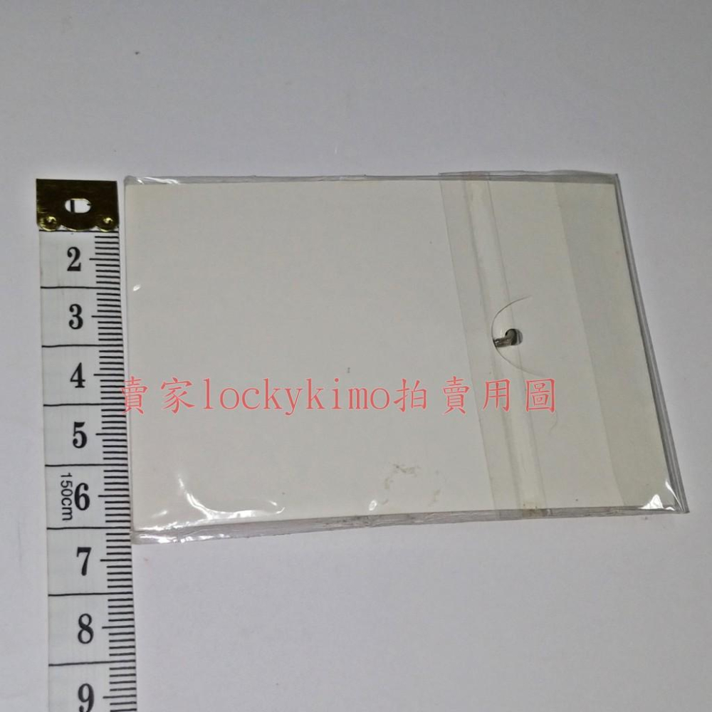 【星際寶貝 莉蘿 史迪奇 首次亮相 紀念 金屬 吊飾】東京 迪士尼 徽章 掛飾 浮雕 Lilo Stitch 夏威夷風格-細節圖3