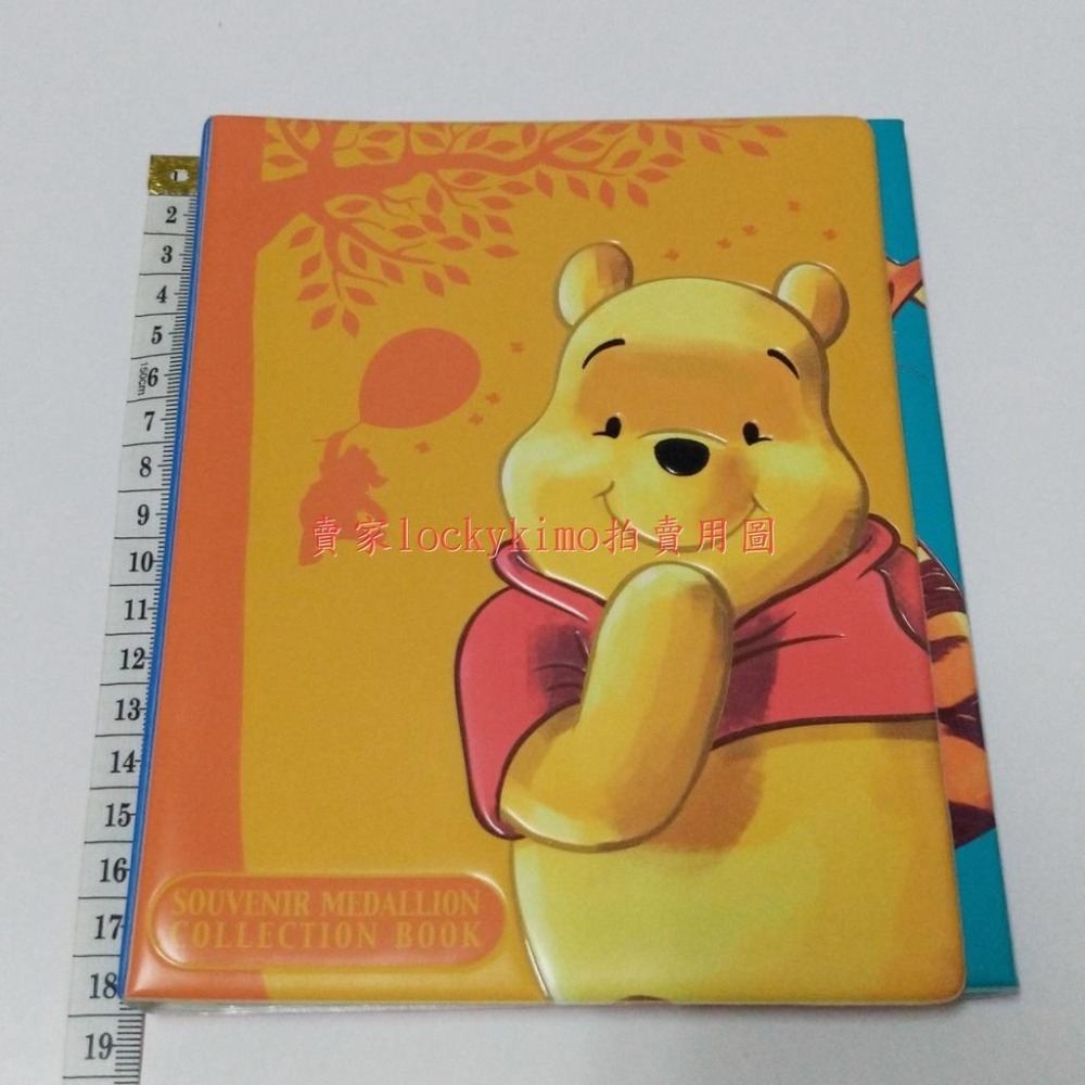 【小熊維尼 迪士尼 紀念獎章收藏本】日本 東京 Disney 紀念幣 收集冊 收集本 紀念 壓印幣 壓幣 收藏 book-細節圖4