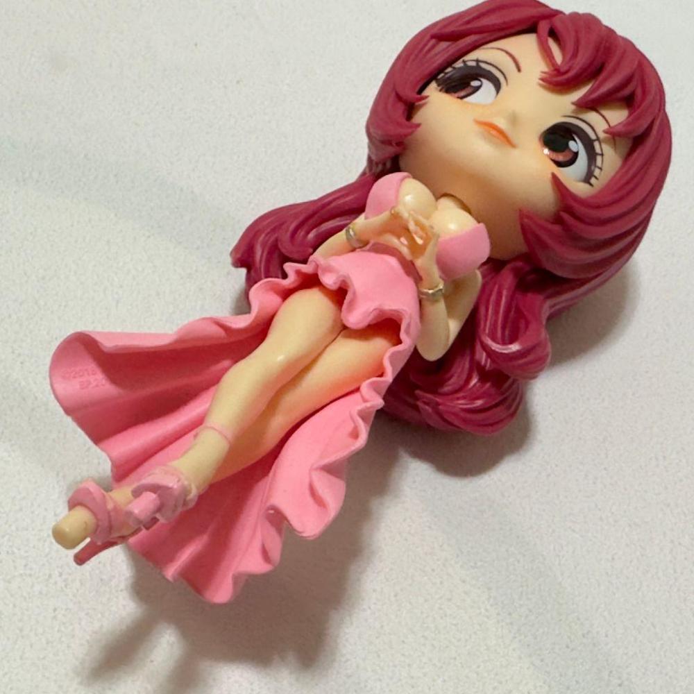 日版 正版 Qposket 日本貴婦姊妹 叶姉妹 叶恭子 葉恭子 粉紅禮服 Q版公仔 景品  二手 現貨 無盒 實際拍攝-細節圖2