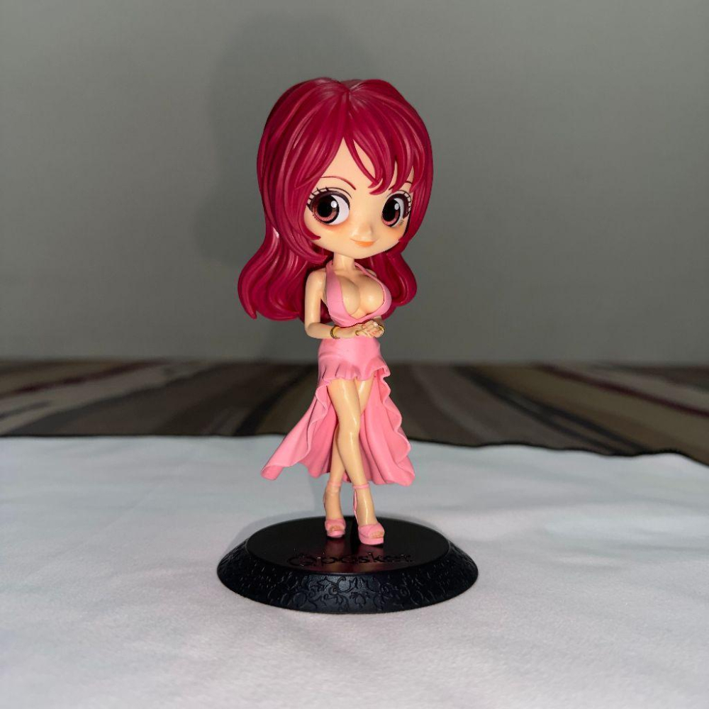 日版 正版 Qposket 日本貴婦姊妹 叶姉妹 叶恭子 葉恭子 粉紅禮服 Q版公仔 景品  二手 現貨 無盒 實際拍攝-細節圖4