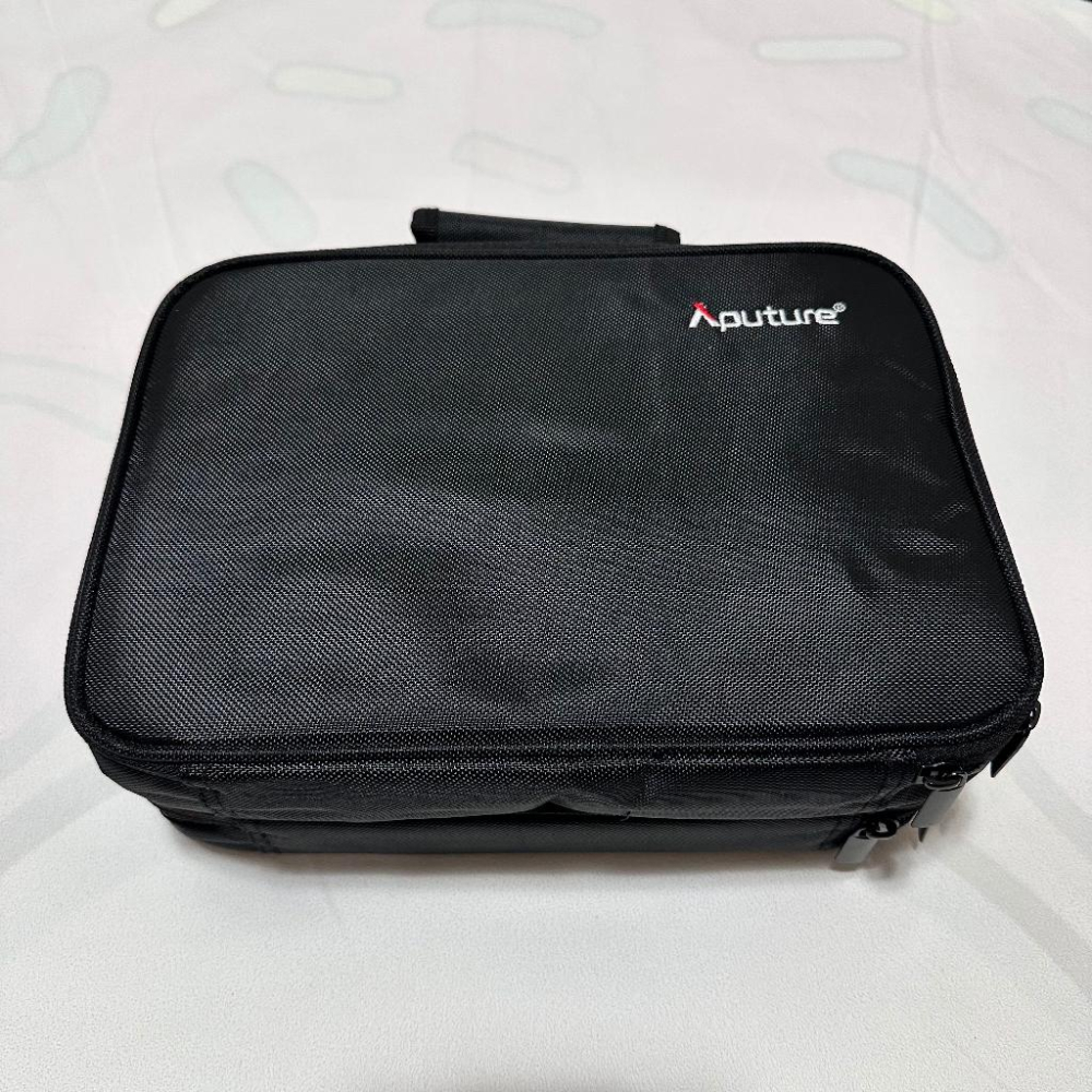 aputure Amaran AL-528W 日光 LED 泛光燈 攝影燈 便攜攝影補光燈 二手 現貨 實際拍攝-細節圖2