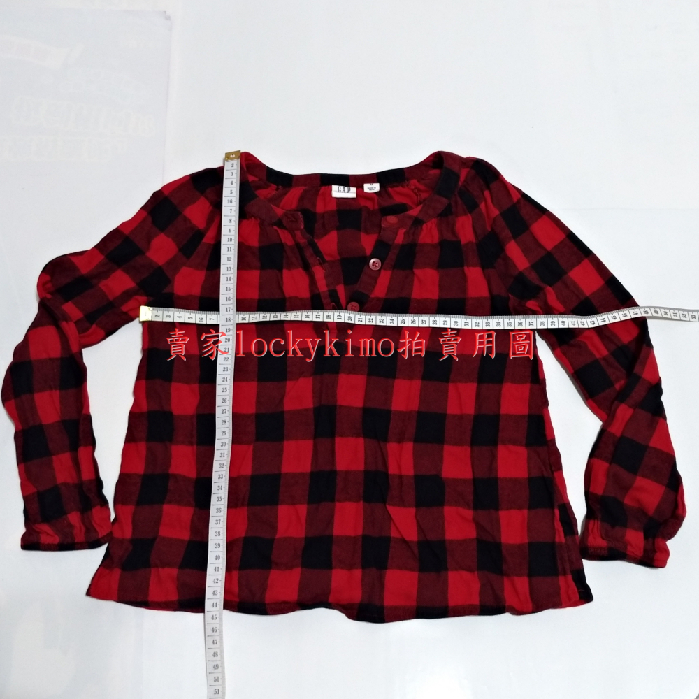 二手【GAP 紅色 格紋 襯衫 長袖 M號 日本 130 CM】上衣 童裝 小童 經典款 8-9 女童 內有量尺寸照片-細節圖7